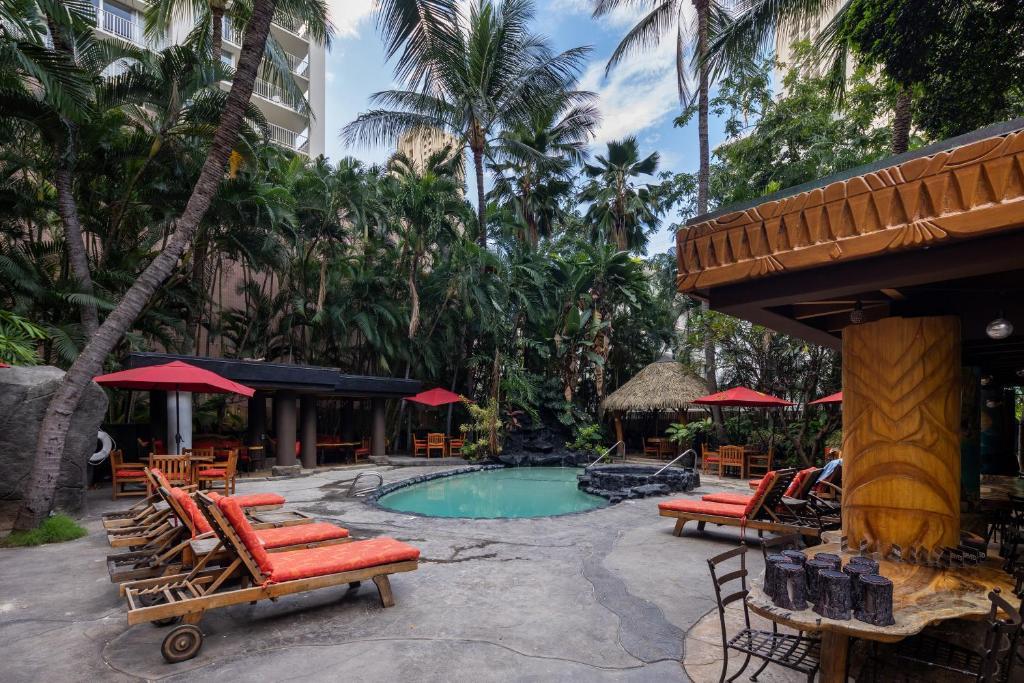 Gorgeous One Bedroom Bamboo Blocks From The Beach Honolulu Buitenkant foto